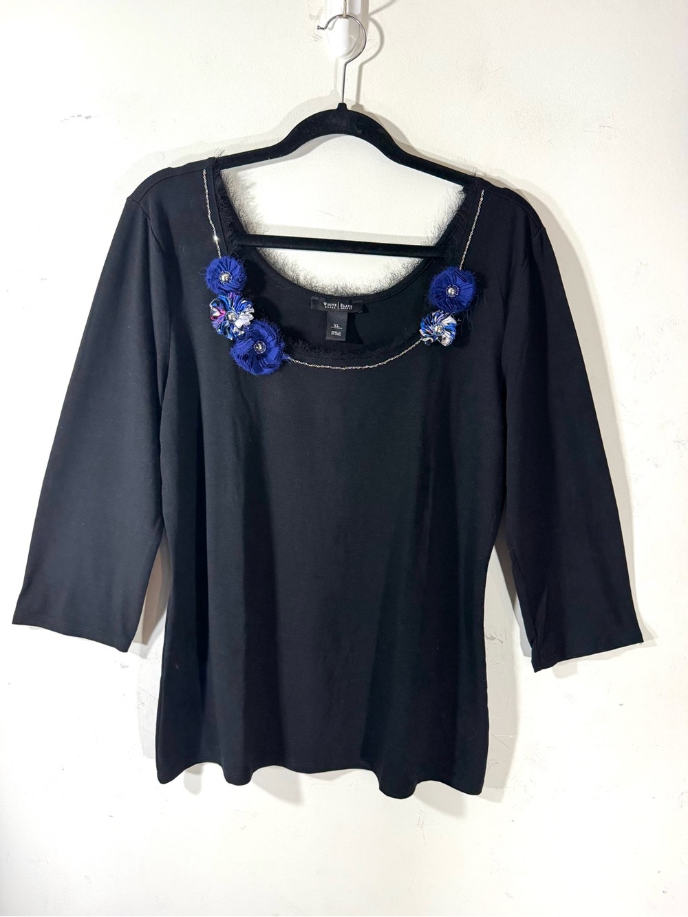 WHBM Black Scoop Neck 3/4 Sleeve Tee Top 3D flower chain neckline Sz Sz XL
